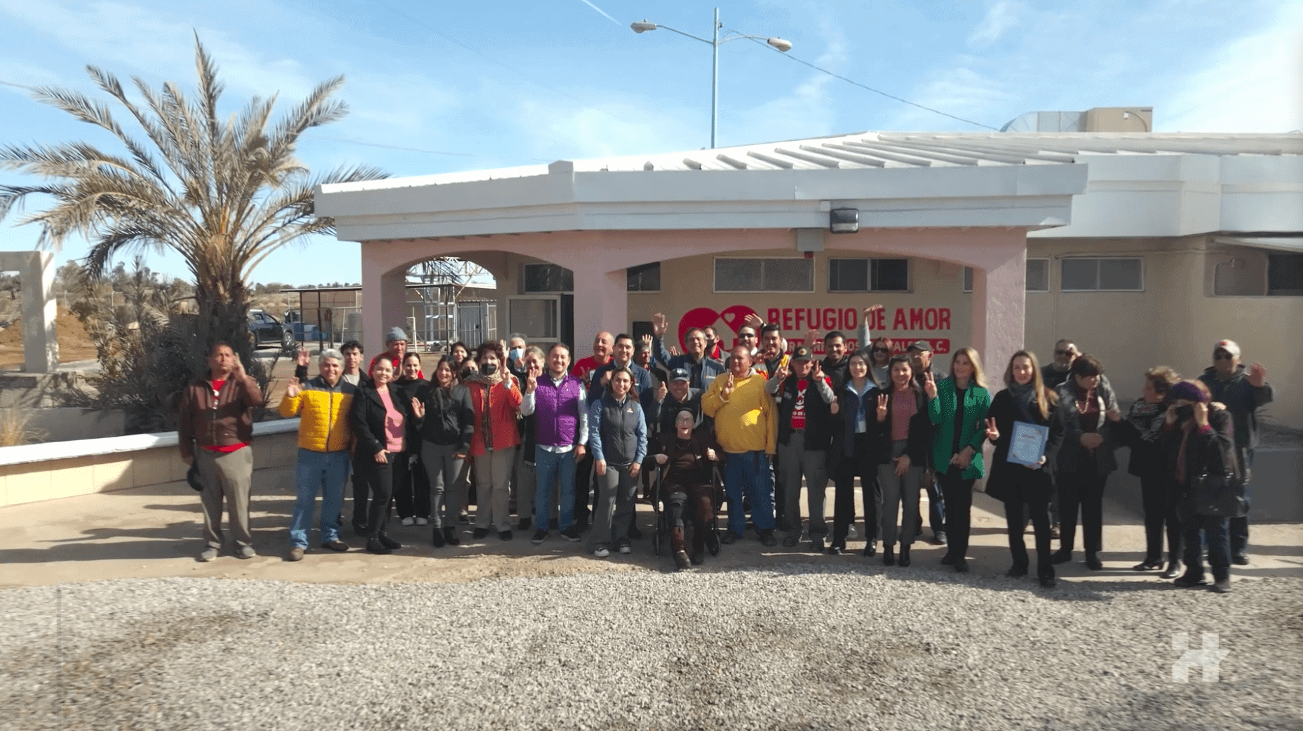 Hermosillo´s members helping renovate